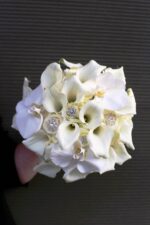 Buchet de mireasa cu bujori si cale albe B027 - imagine 3