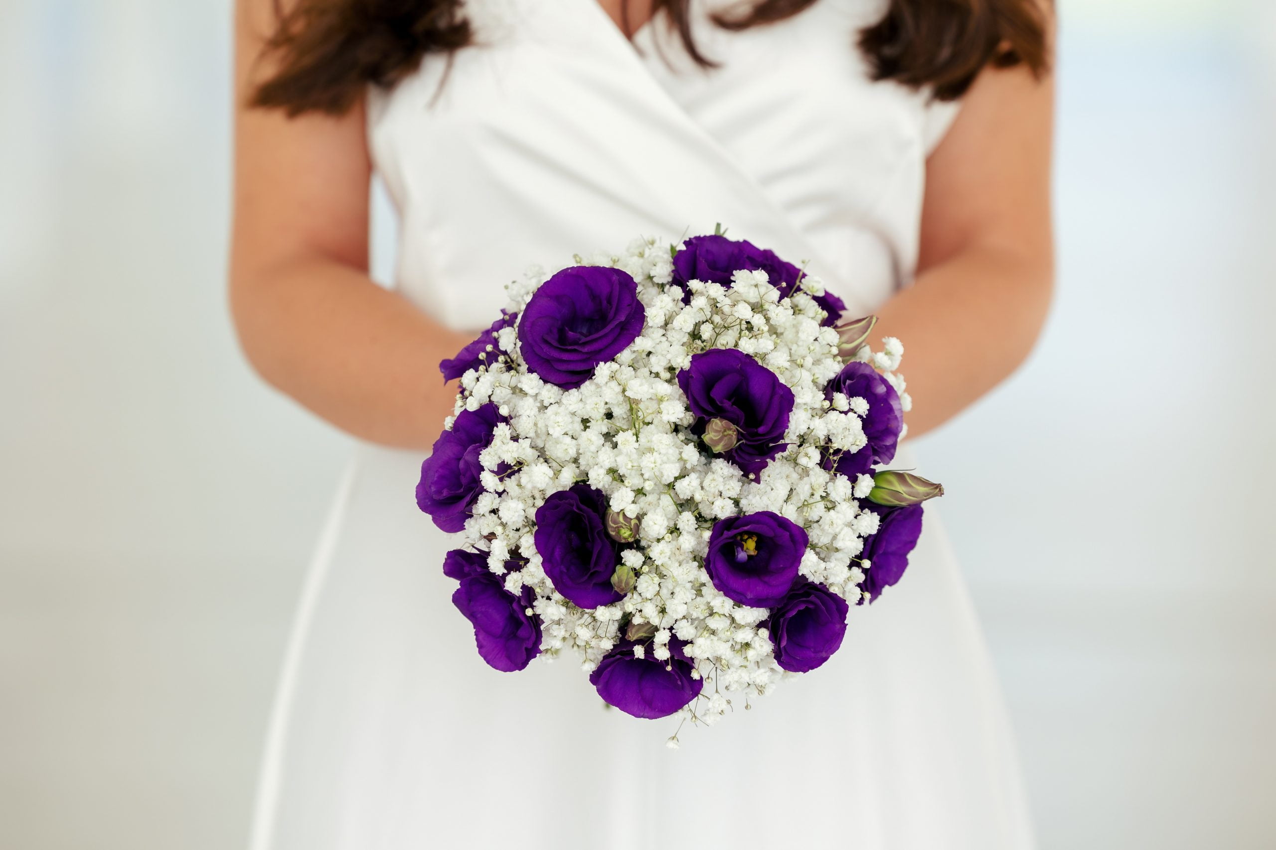 B148-buchet-de-mireasa-cu-lisianthus-si-gypsophila-238lei_4-scaled Buchet de mireasa cu lisianthus și gypsophila B148 - imagine 1