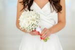 Buchet de mireasa alb cu lalele și gypsophila B162 - imagine 3